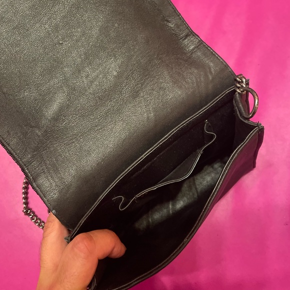 RESTOK America Love It Or Leave It Street Art Intricately Handmade Beaded Clutch - Picture 7 of 7